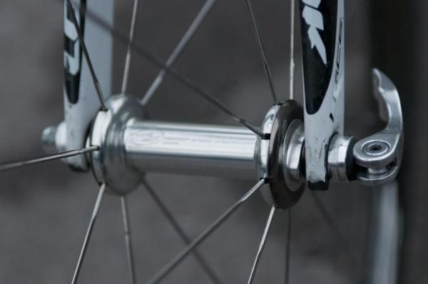 Zipp 404 hub.