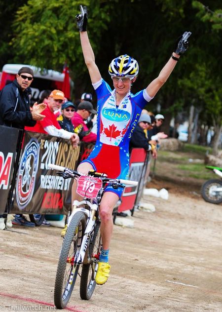 Catherine Pendrel (Luna Pro Team) gets her first win of the year