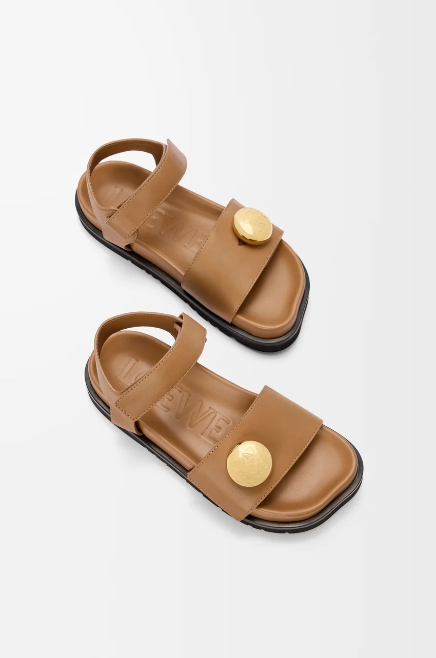 Loewe, Pebble Fussbett Sandal in Soft Calfskin