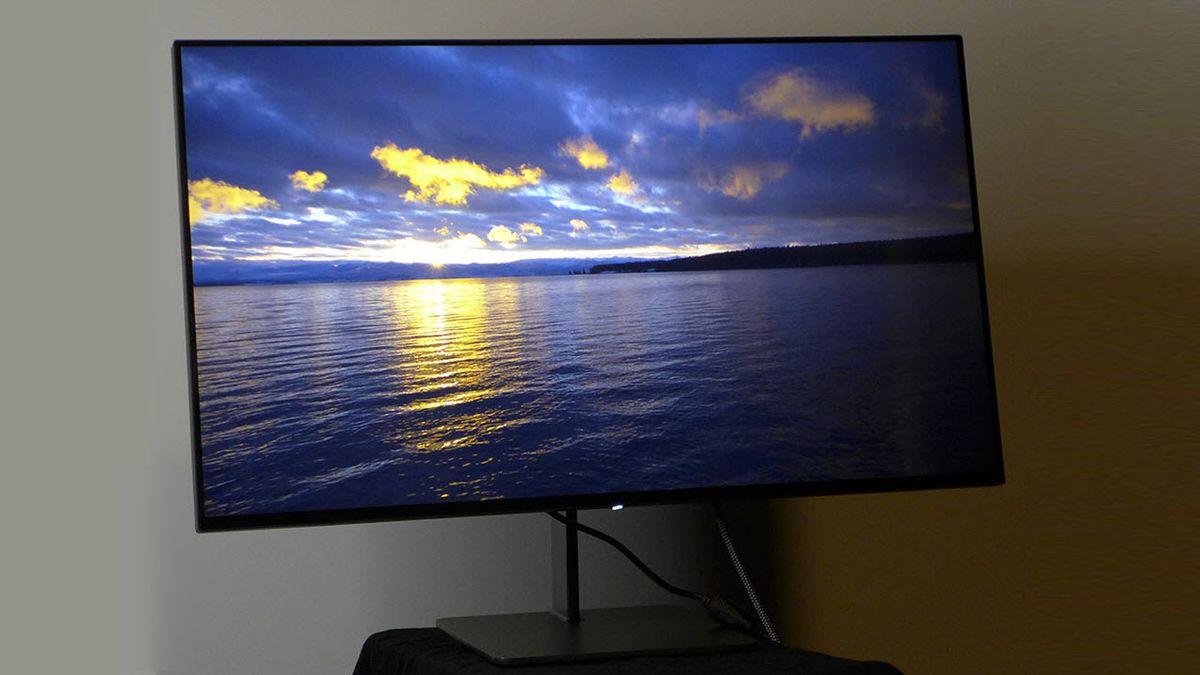 This Is The World's First Glossy 4K Gaming Monitor