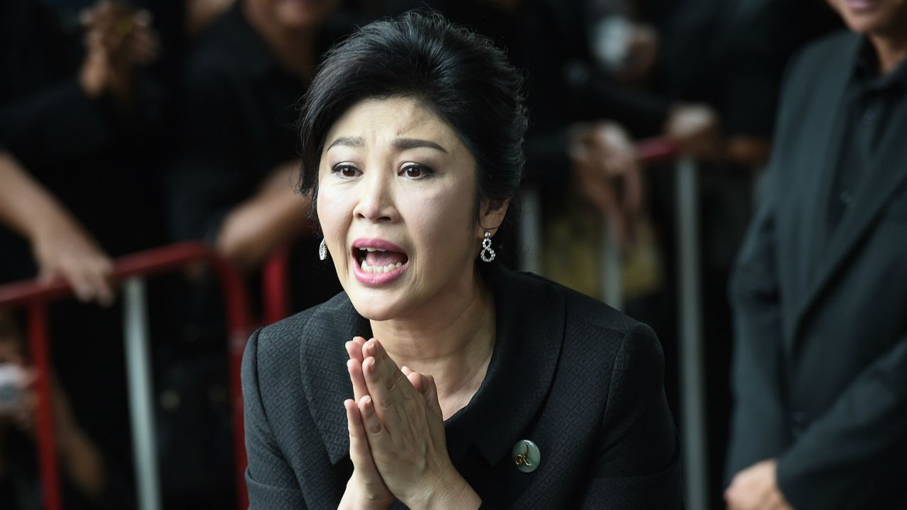 Ex-Thai PM Yingluck Shinawatra speaks to Bangkok media in July 2017