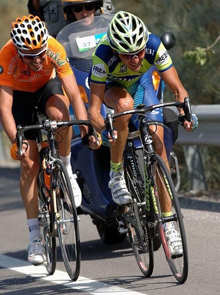 Beltr&aacute;n and S&aacute;nchez worked hard on the front.