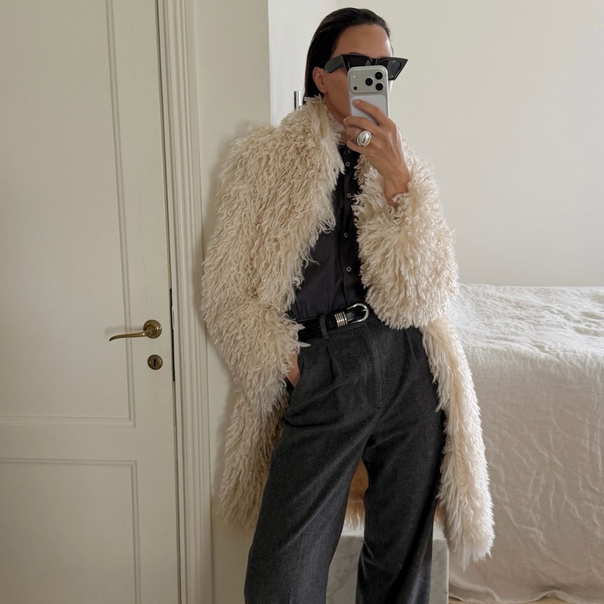 An image of @johannapiispa wearing a fresh fashion winter 2025 trend.