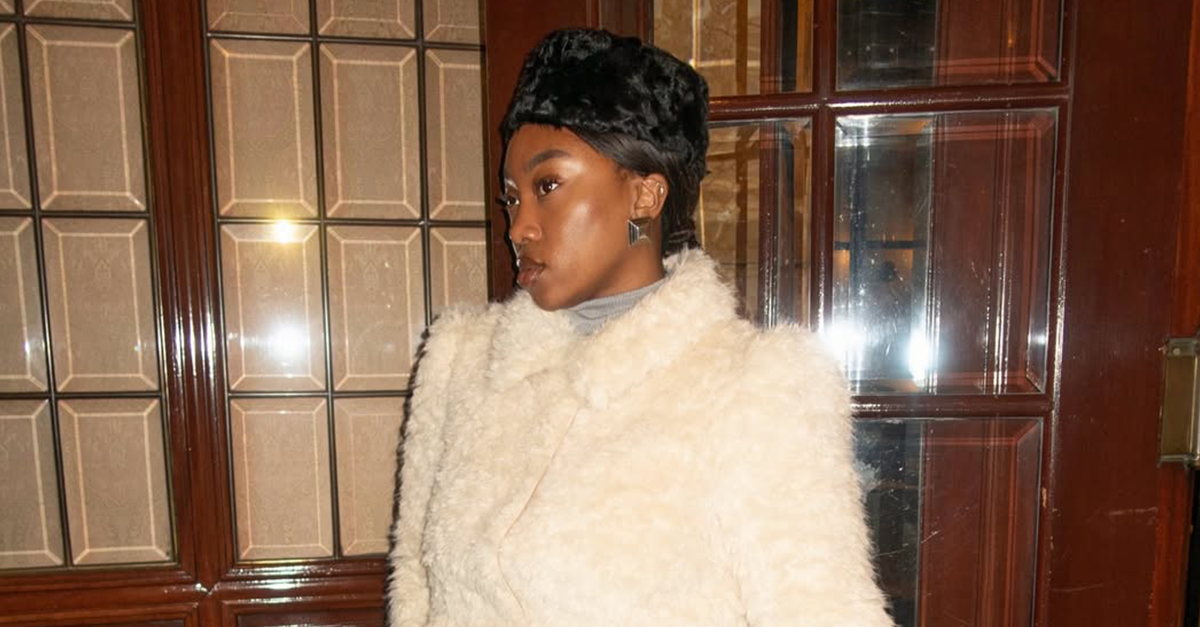 6 Winter Accessories That Immediately Exude Wealth