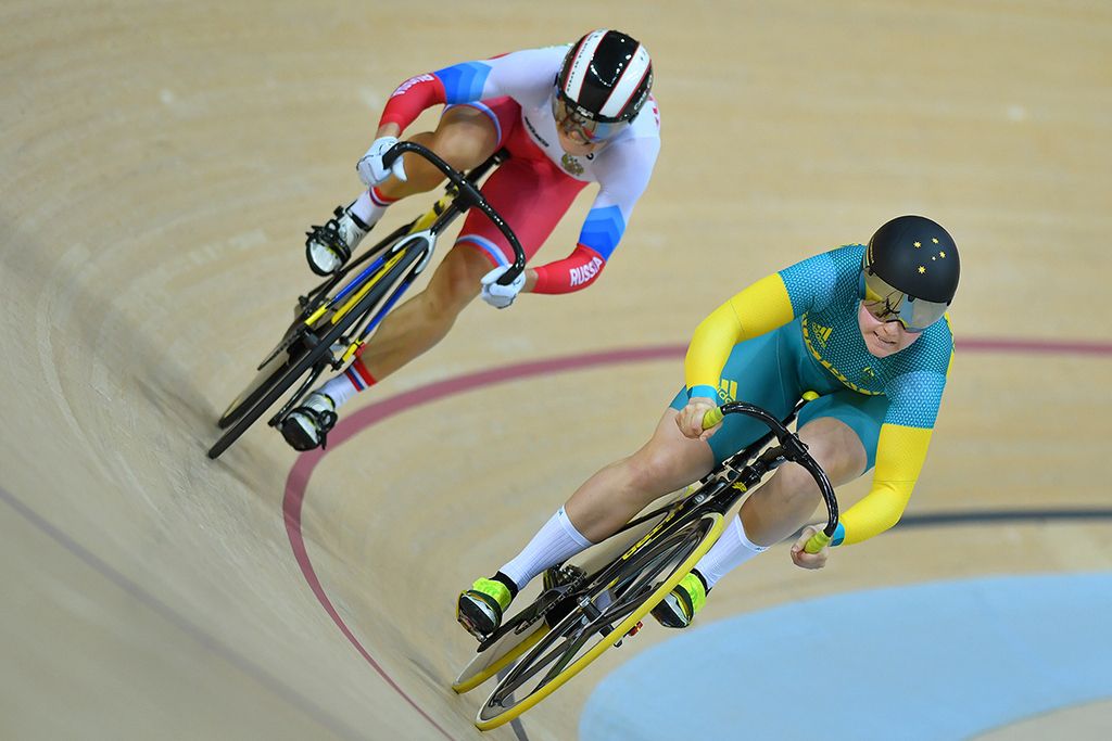 Anastasiia Voinova (Russia) and Stephanie Morton (Australia) battle in the sprint