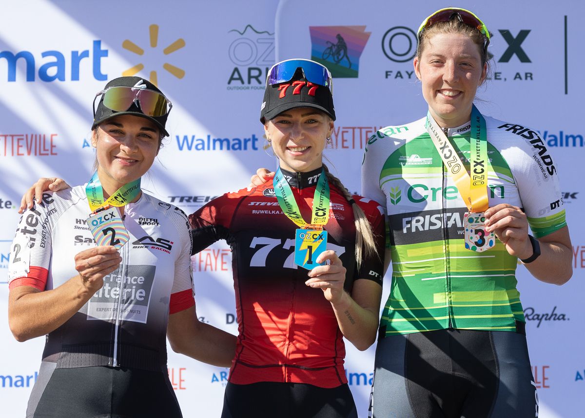 Women's Podium: Inge Van Der Heijden (777) 1st, H&Atilde;&copy;l&Atilde;&uml;ne Clauzel (AS Bike Racing) 2nd, Manon Bakker (Crelan-Fristads) 3rd.