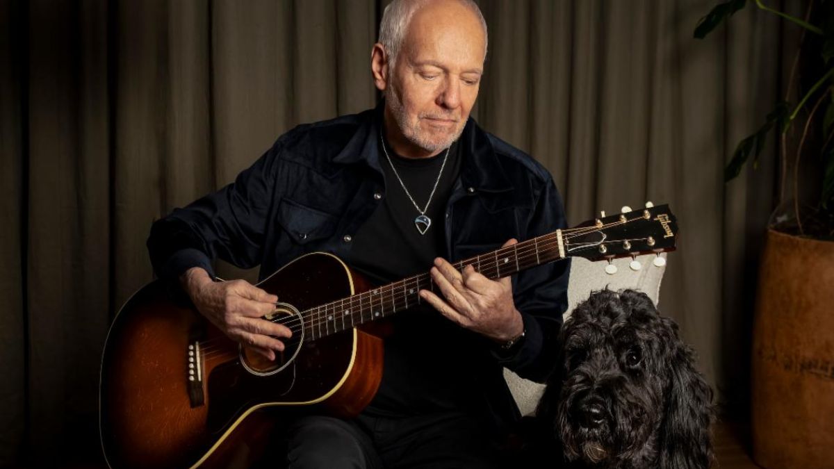 Peter Frampton promo shoot for his album Carry the Light 