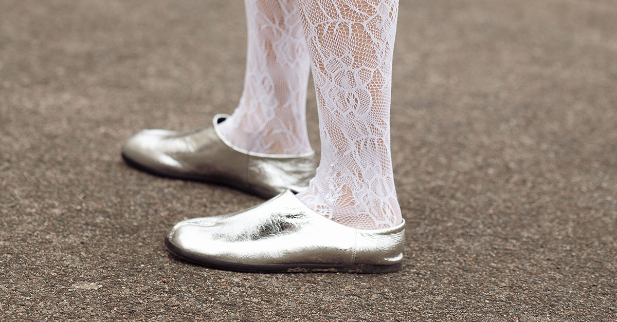 5 Summer Flats Trends a Fashion Editor Is Wearing