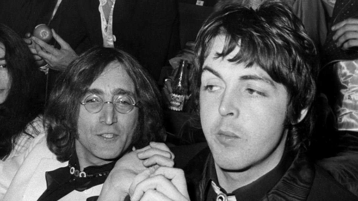 Piosenka Beatlesów Paula McCartneya, której John Lennon nienawidził: „Zmuszał nas do tego sto milionów razy. Zrobił wszystko, aby stała się jednym hitem i nigdy tak nie było, nigdy nie mogło”.