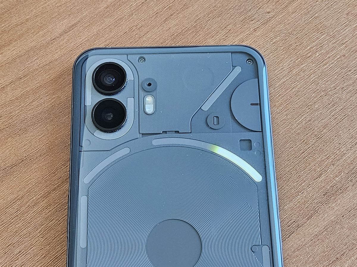 Nothing Phone 2 volume indicator at 50%