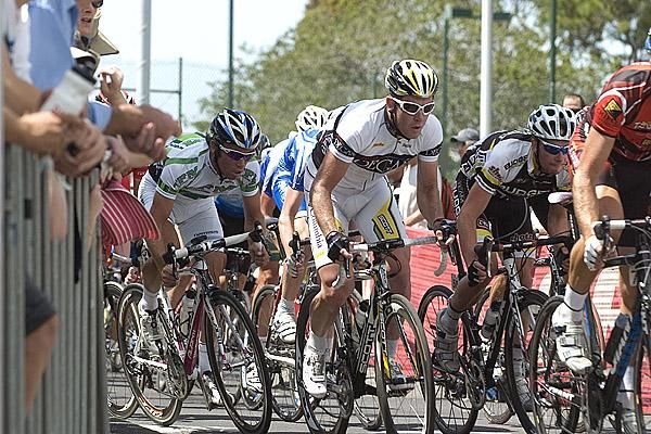 Matt Goss (centre) of Team Degani Cycling Caf&eacute; in action during the final day in Williamstown.