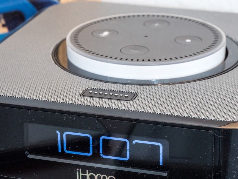 iHome iAVS1