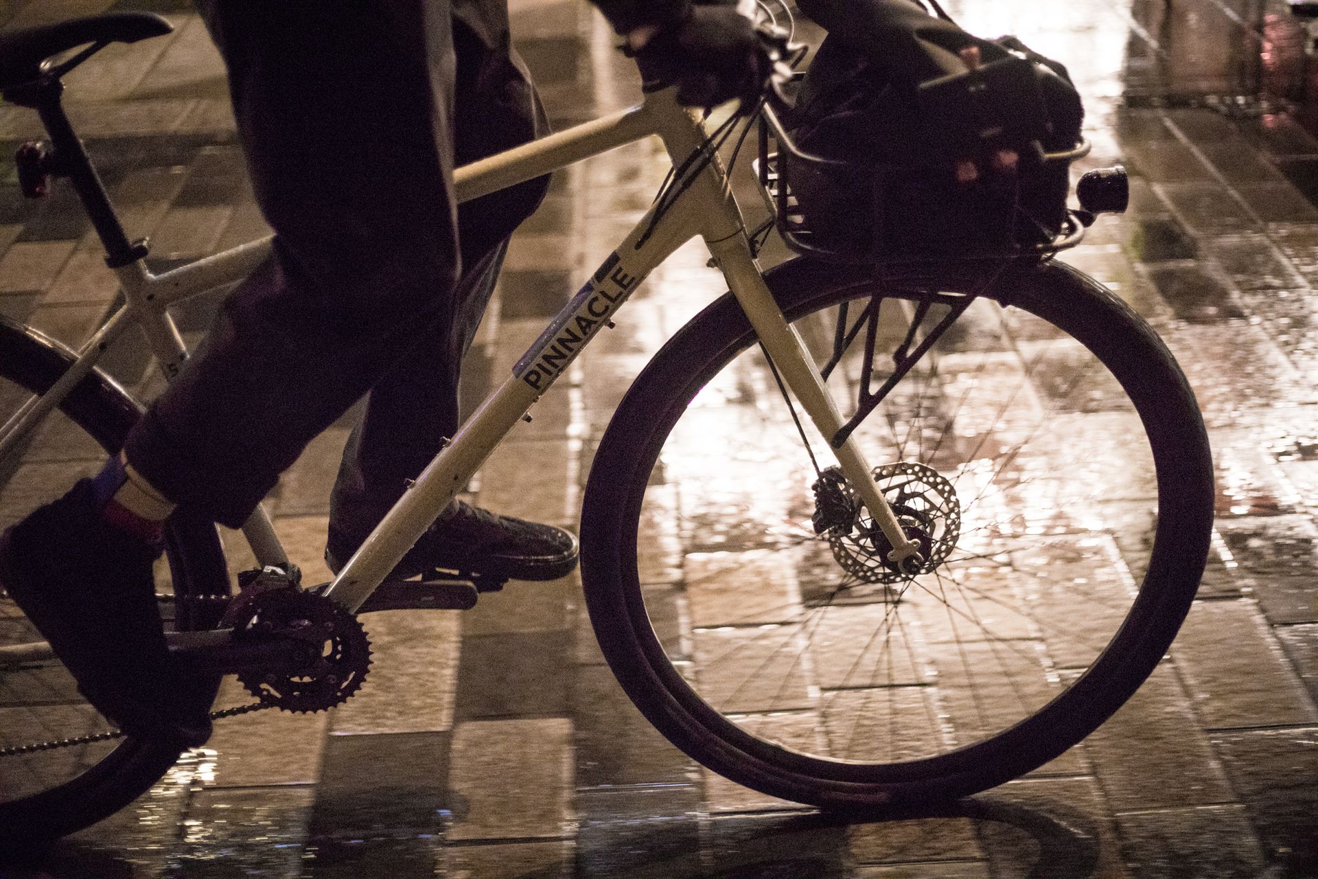 pinnacle lithium 1 2020 hybrid bike review