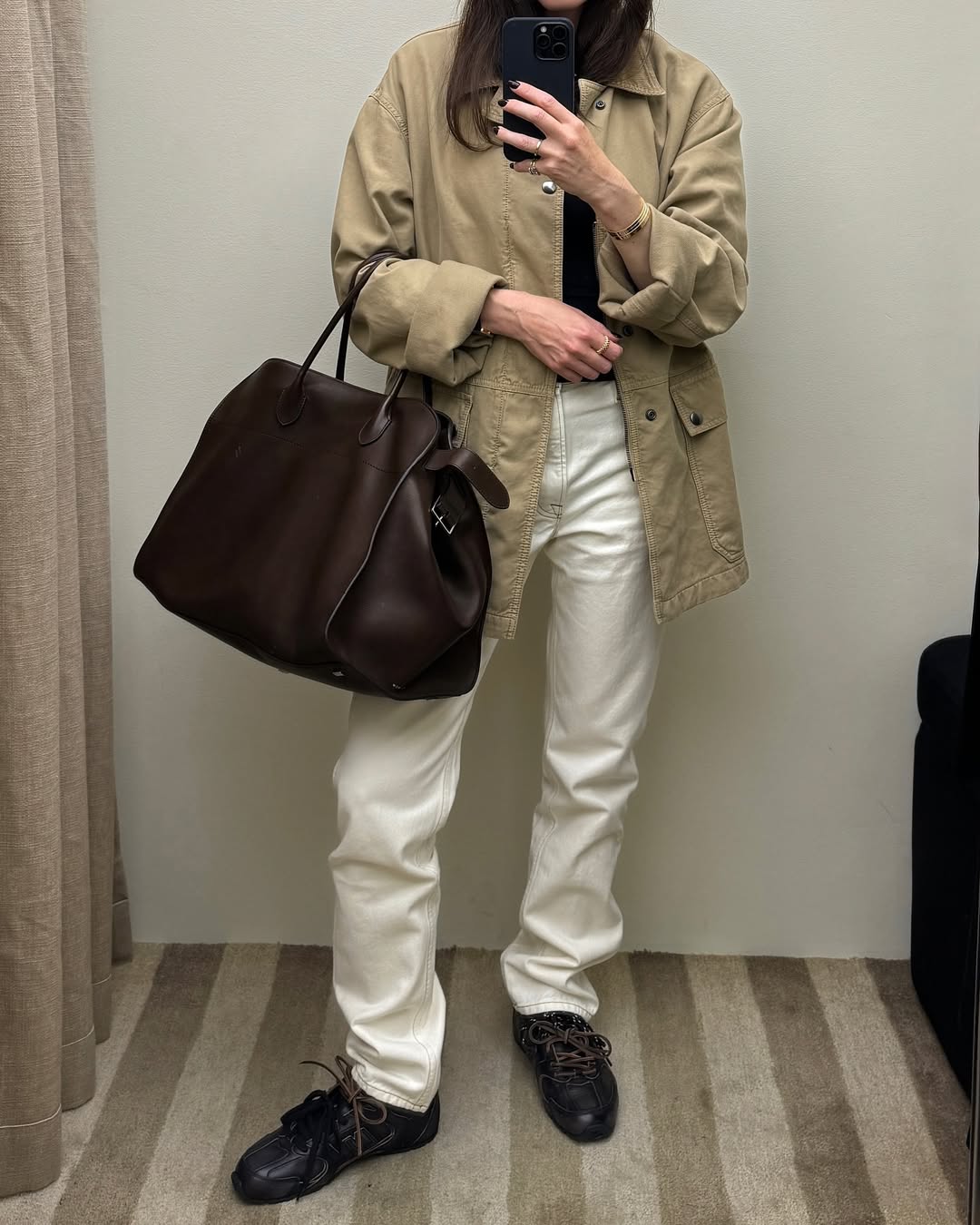 Annabel Rosendahl wears double lace trainers.