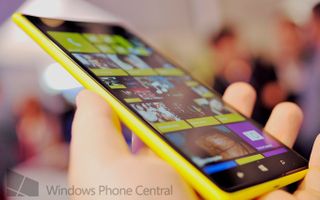Nokia Lumia 1520 side