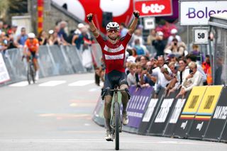 Mads Würtz Schmidt goes solo to defend men's European gravel title as Femke Markus sweeps up women's jersey in Houffalize sprint