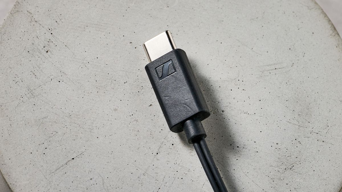 USB-C connector on the Sennheiser CX 80U
