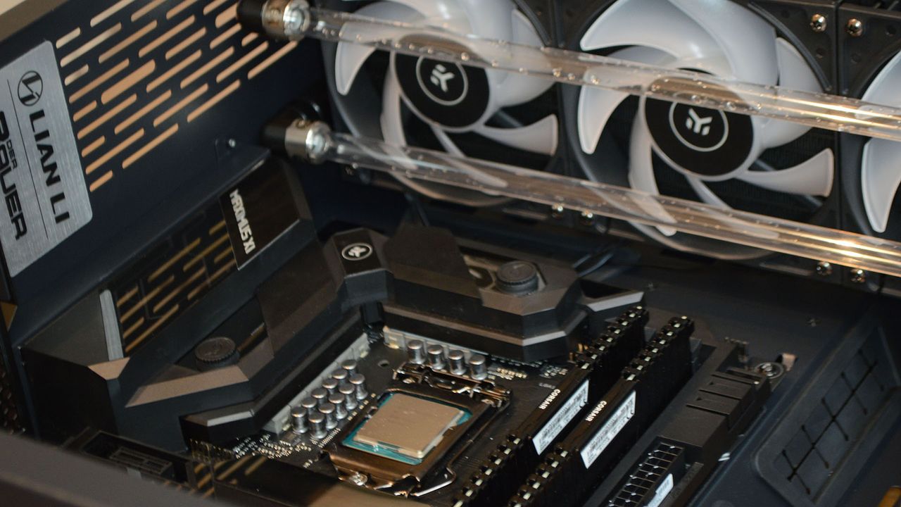 Motherboard installed in EKWB/Lian Li case