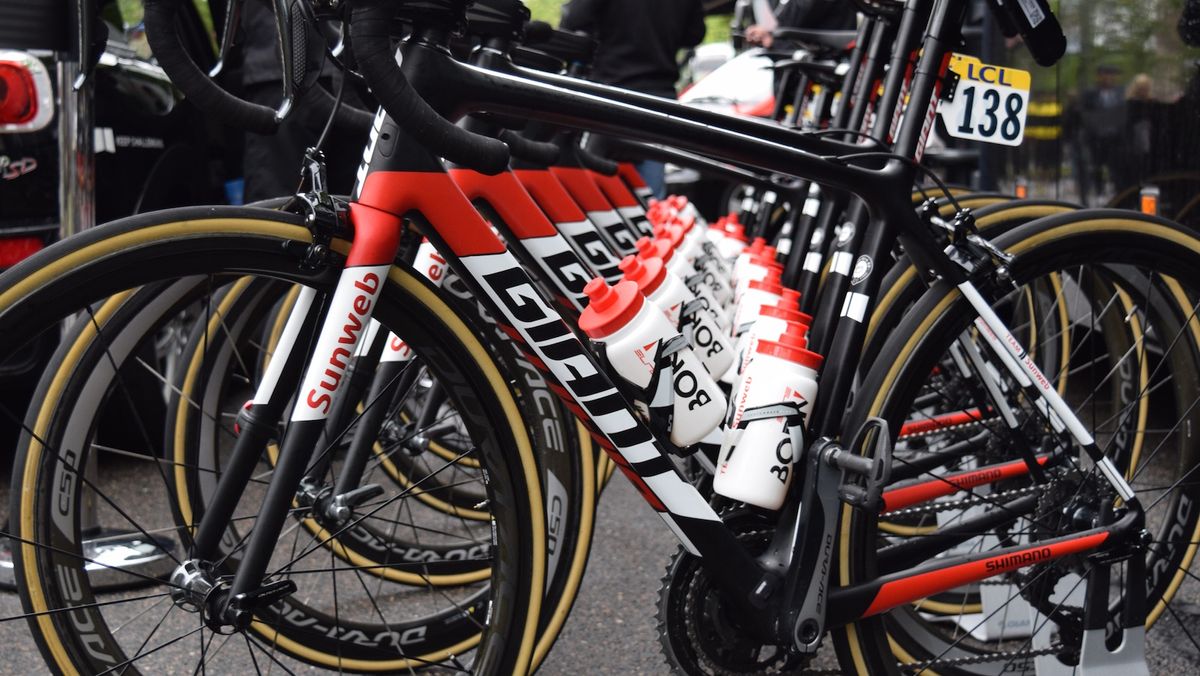 The Giant TCR Advanced SL0 is now a Giro d'Italia winning machine