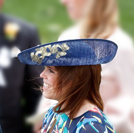 Hat, Uniform, Headgear, Costume hat, Fashion accessory, Fedora, Military uniform, 