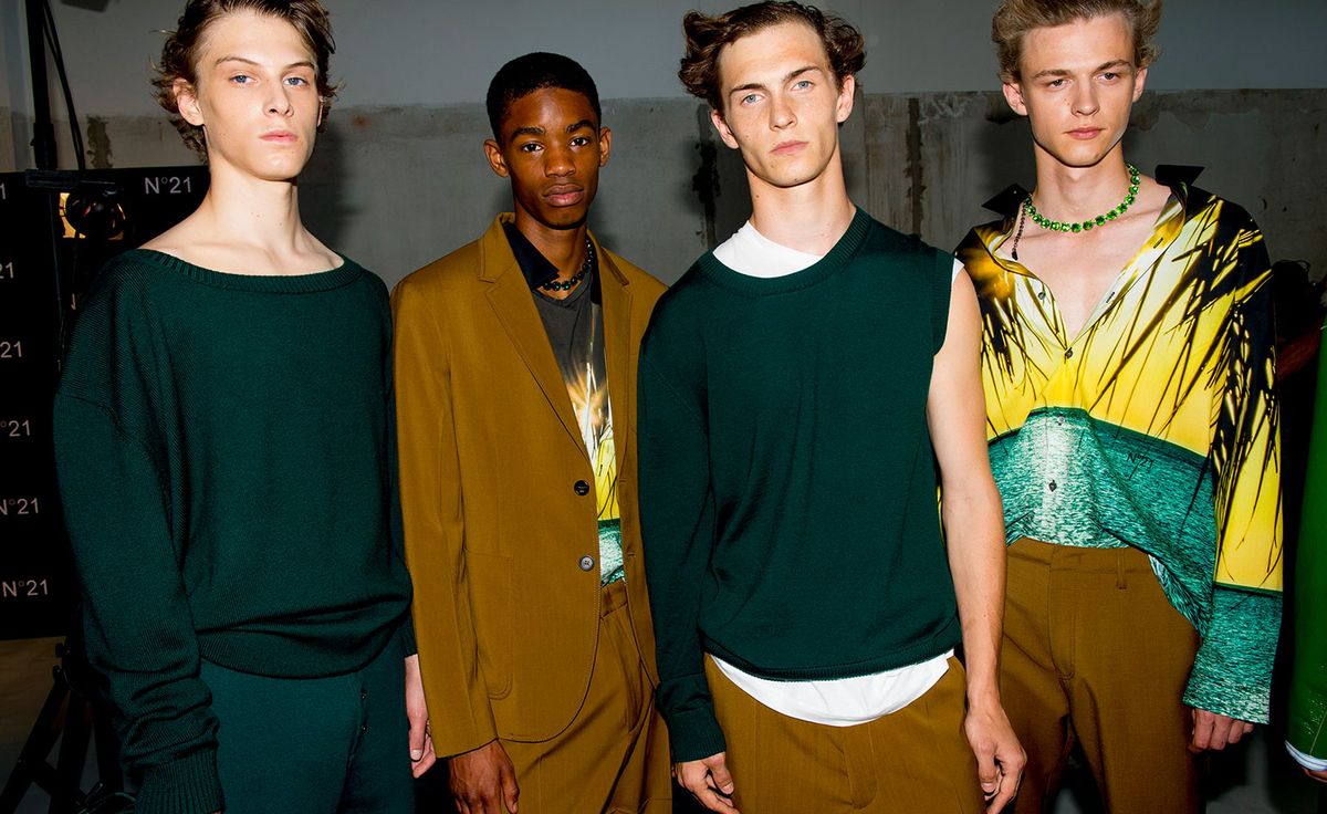 No 21 S/S 2019 Milan Fashion Week Men's | Wallpaper