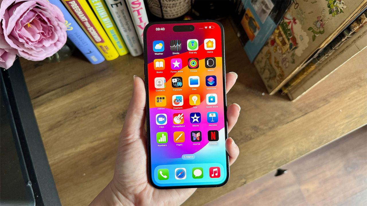 Apple iPhone 15 Plus smartphone