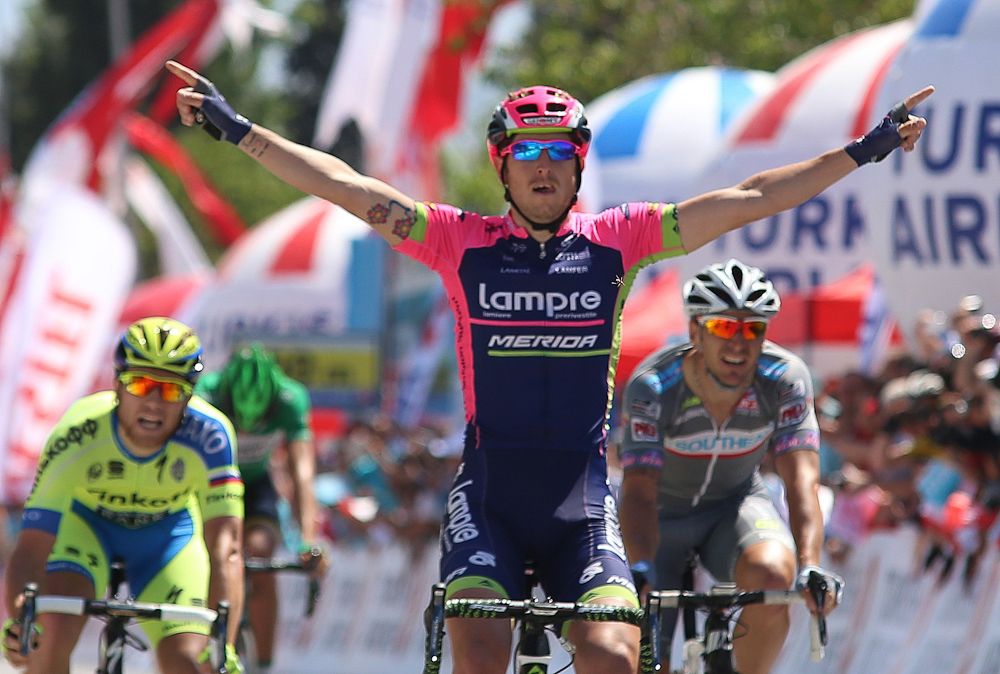 Sacha Modolo takes the stage 5 win.
