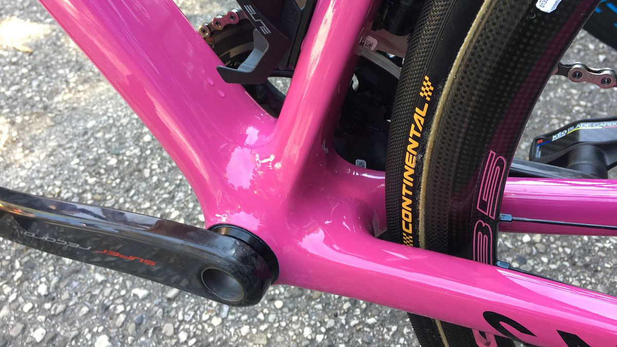 A look at the bottom bracket area on the Canyon Ultimate
