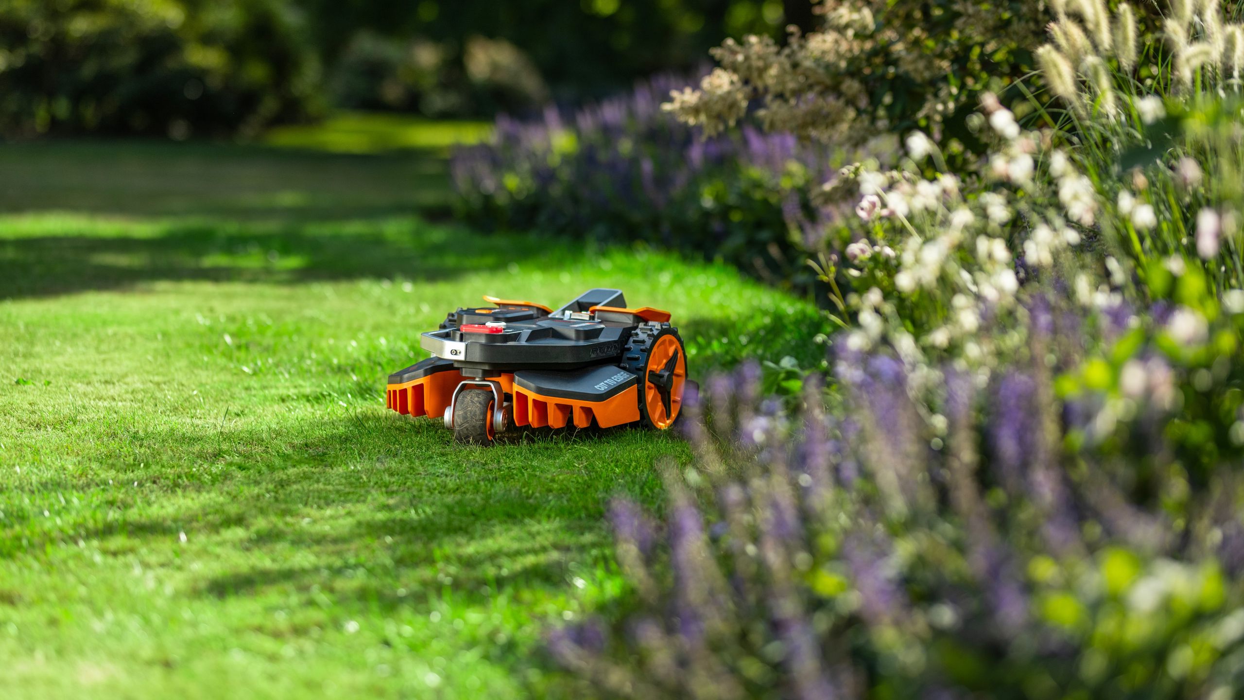 Worx Landroid Vision M600 review: a cracking wireless plug-and