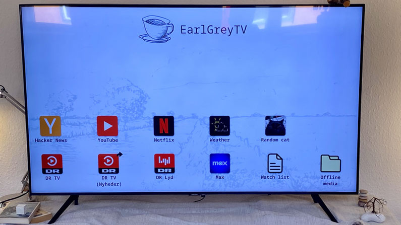 Custom Linux-powered Smart TV breaks free from ads and tracking, enables ultimate customizability — EarlGreyTV straps a laptop to the back to unlock unlimited control