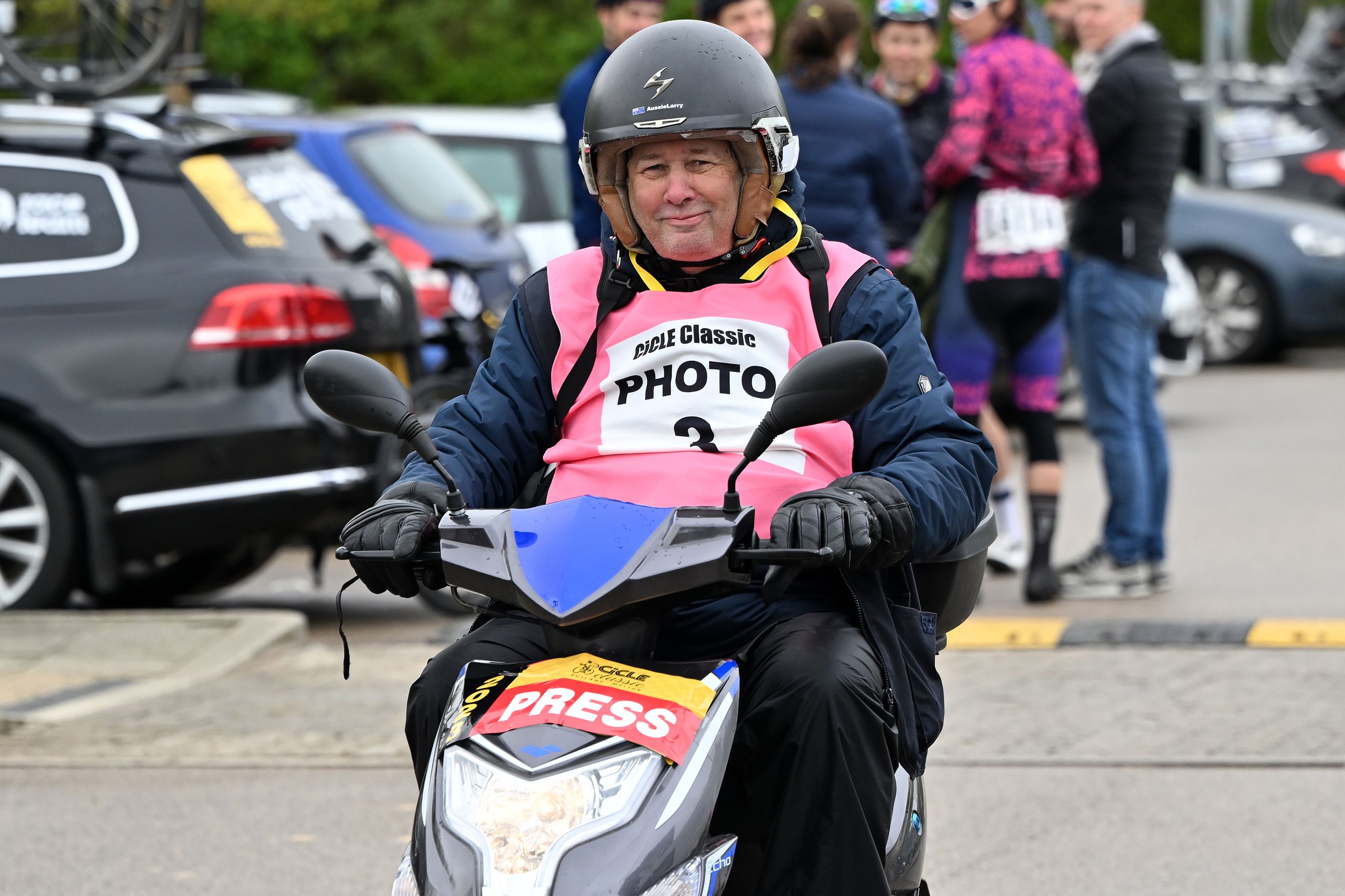 Stalwart of UK racing scene, Larry Hickmott, dies aged 65