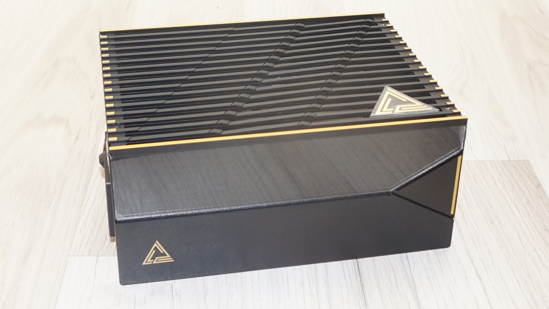 MSI MEG AI1600T PCIE5 Titanium PSU