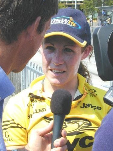 Kate Bates in yellow at the Bay Series 2003.