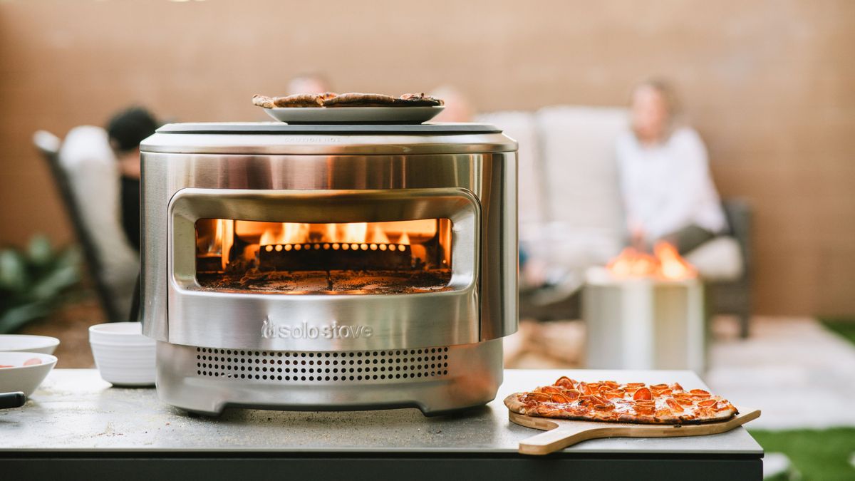 Solo Stove Pi Pizza Oven Review: restaurant quality in your own backyard