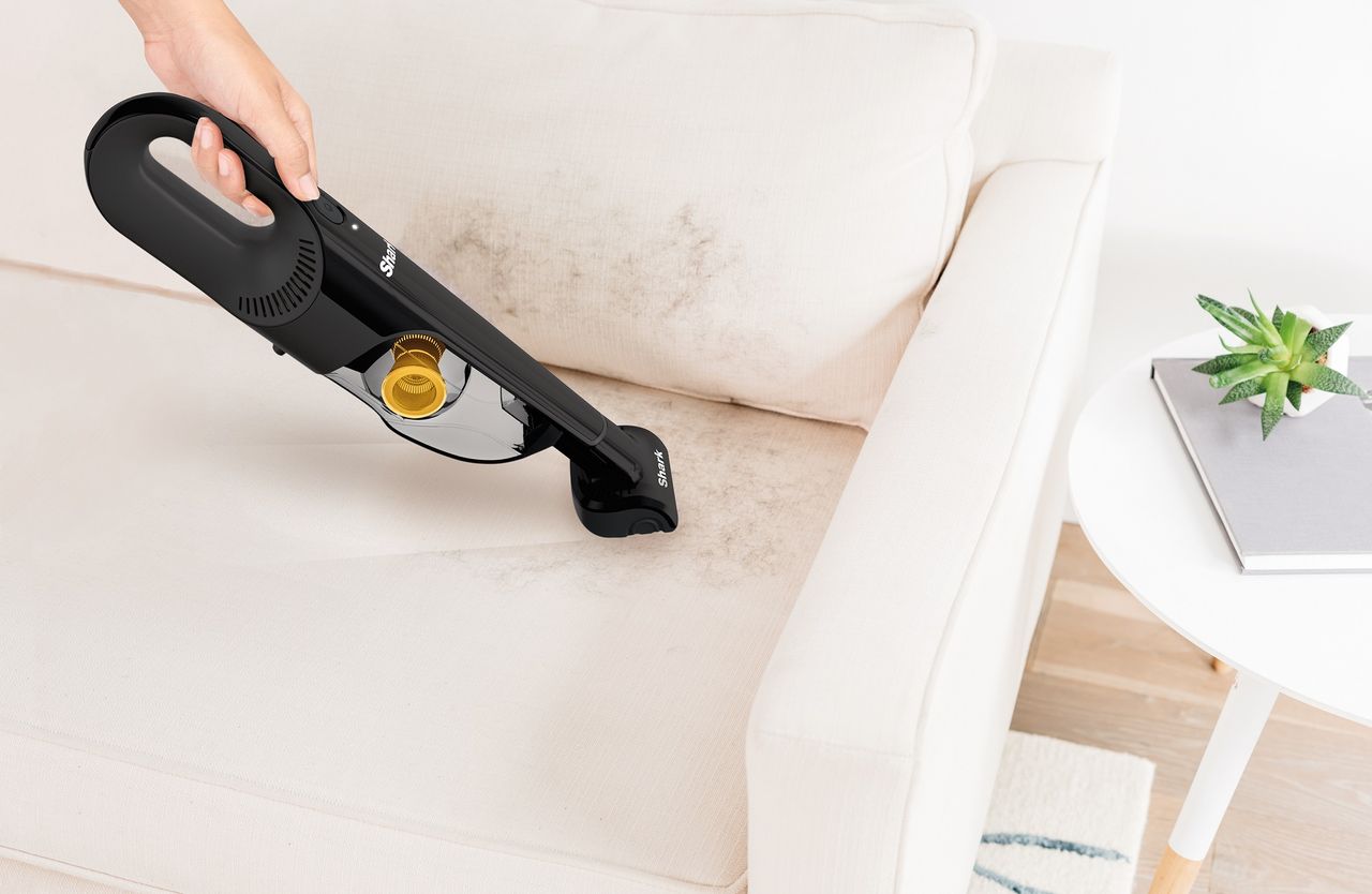 Shark UltraCyclone Pet Pro Plus Cordless Handheld Vacuum Cleaner review by Real Homes