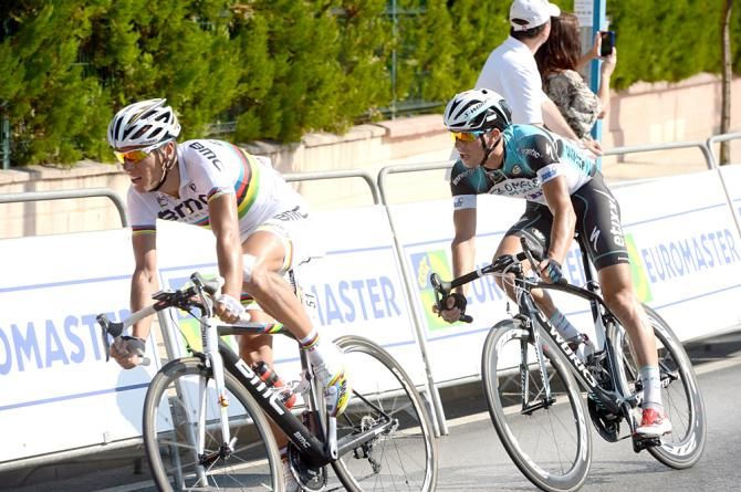 Philippe Gilbert (BMC) leads Zdenek Stybar (Omega Pharma) in the finale of stage 7