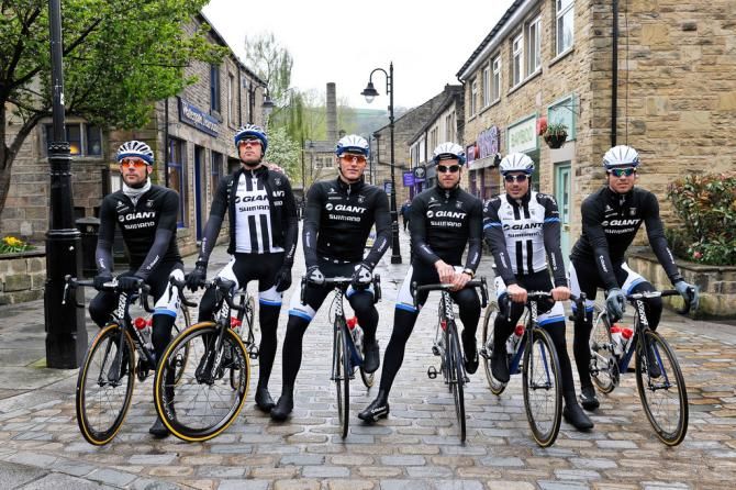 Giant Shimano take a moment for pose for a phot