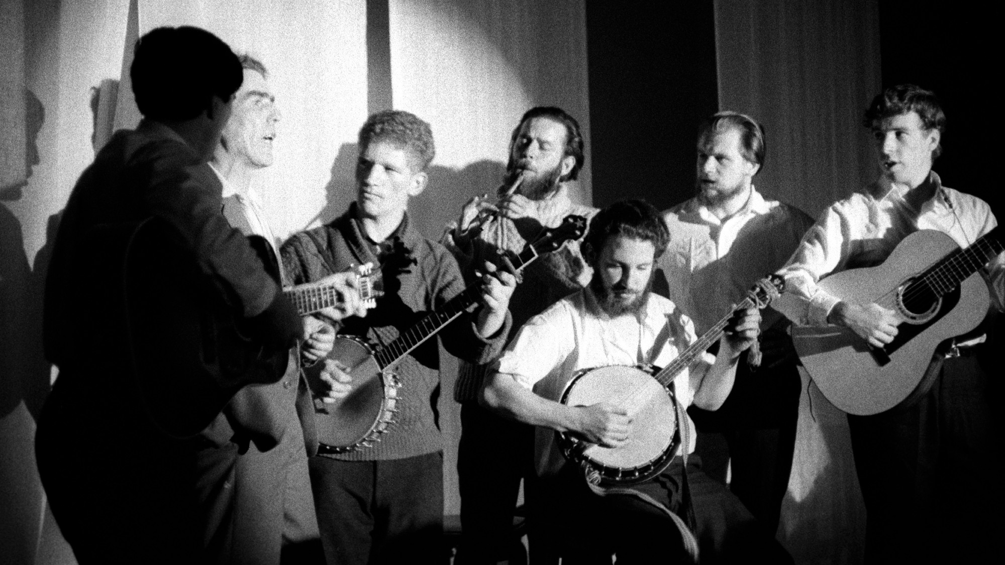 The Dubliners and The Corries accompanying Irish singer Joe Heaney at a folk concert during the Edinburgh Festival in 1963