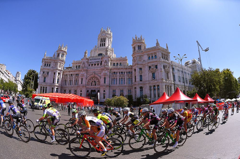 The women's peloton in Madrid