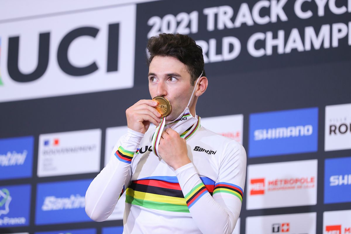 Picture by Alex Whitehead/SWpix.com - 22/10/2021 - Cycling - Tissot 2021 UCI Track Cycling World Championships - Men's Points Race - Stab Velodrome, Roubaix, France - Podium - France's Benjamin Thomas takes gold and the rainbow jersey after winning the men's points race.