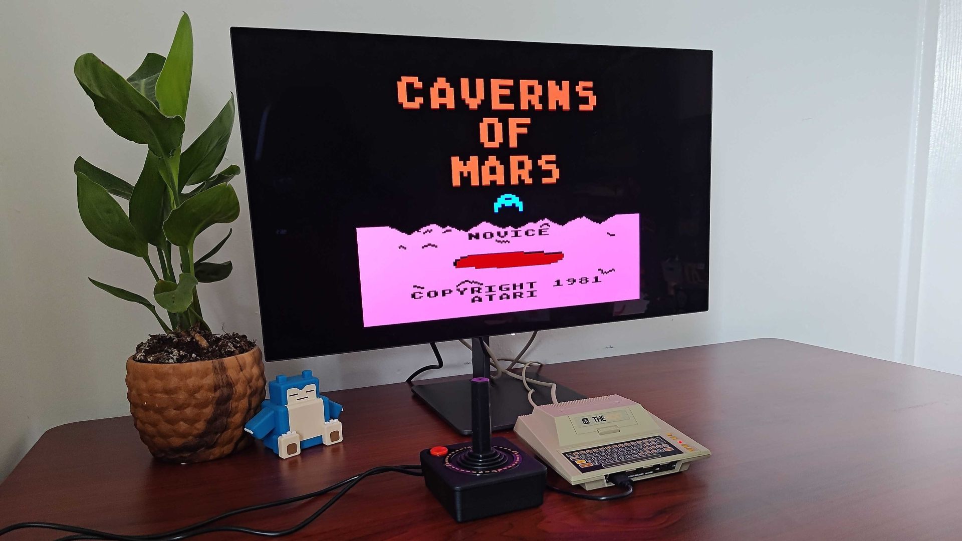 THE400 Mini running Caverns of Mars ROM