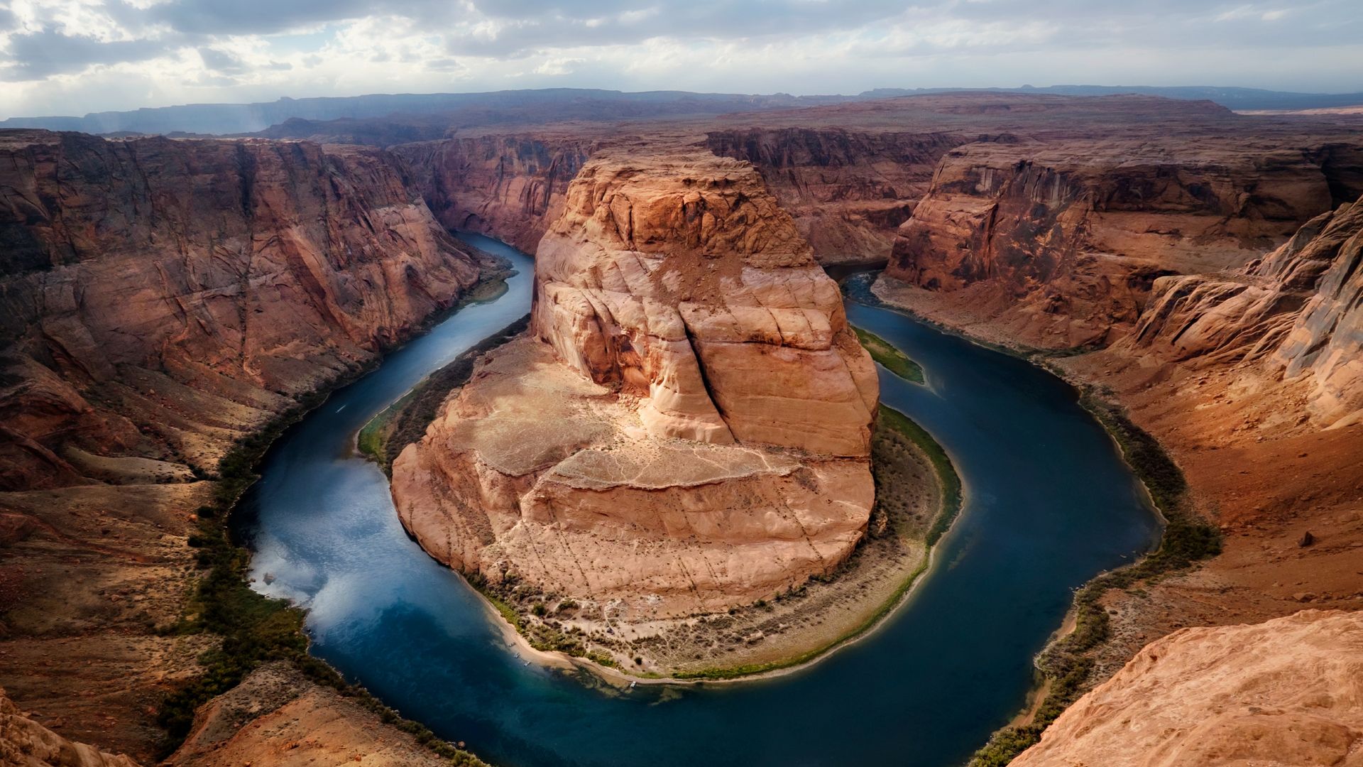 A photo of the Colorado River in the Glen Canyon