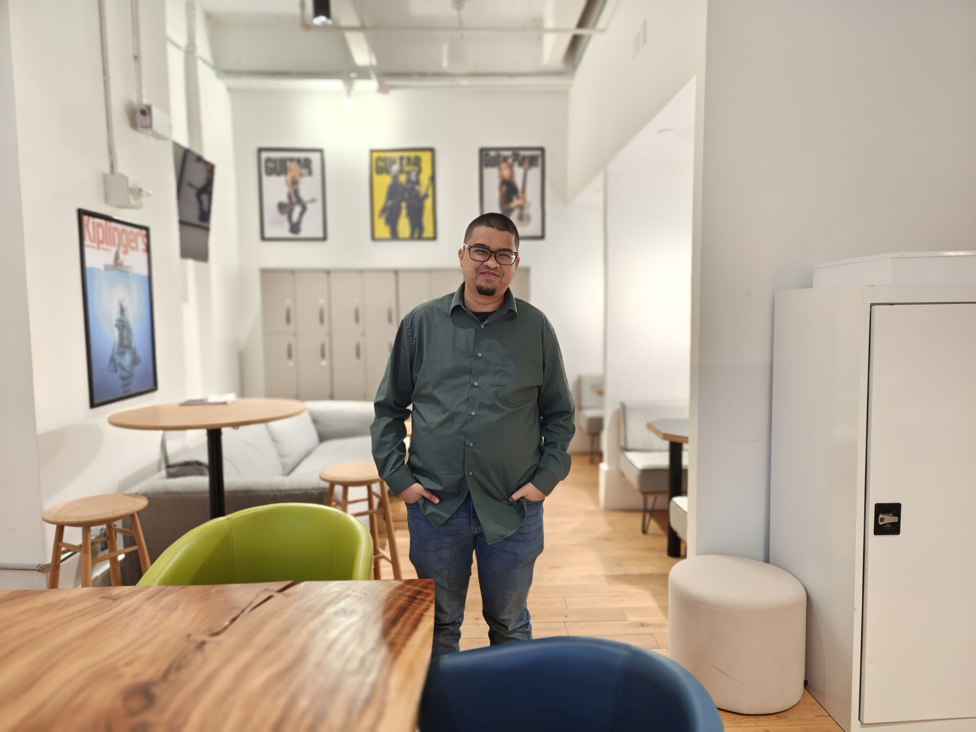 Motorola Razr Ultra 2025 portrait sample.