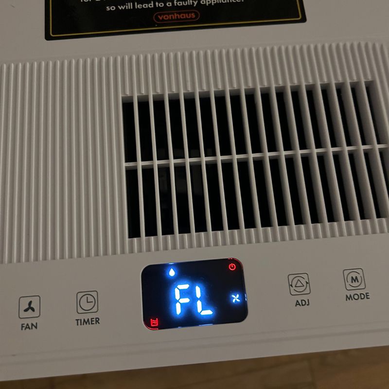 Vonhaus 20L Dehumidifier - full tank indicator