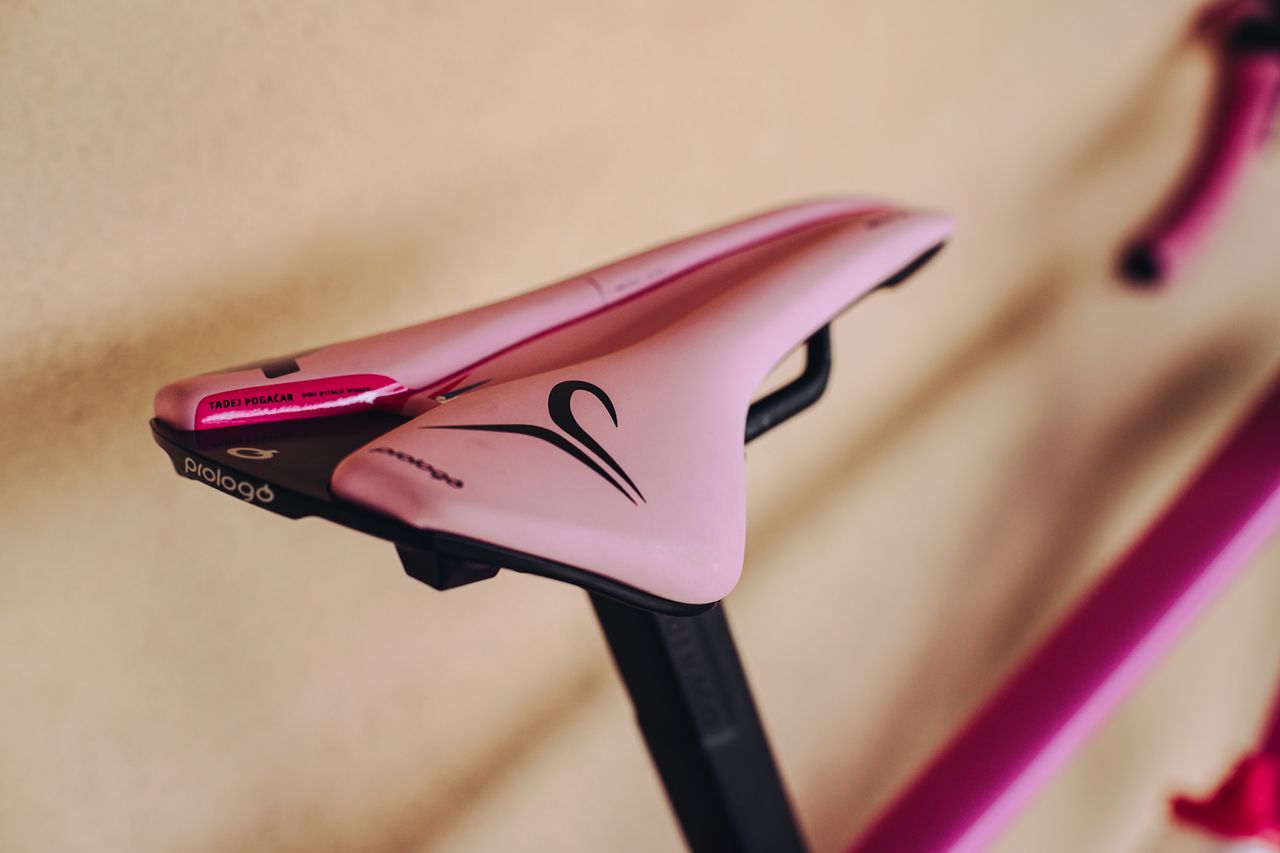 Details of Tadej Pogacar's custom Colnago V4RS made to celebrate his Giro d'Italia win