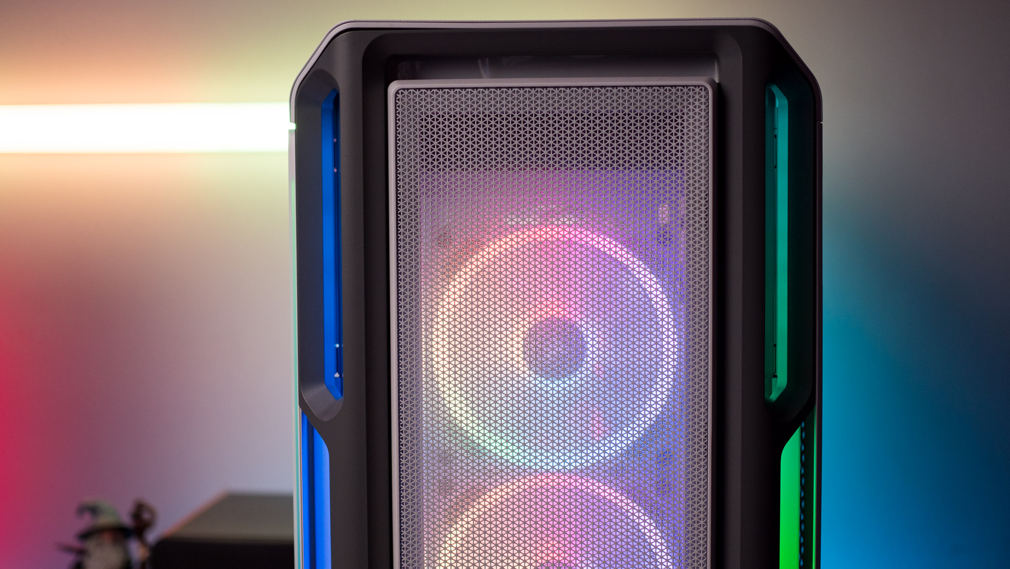 Front view of the Corsair iCUE 5000T RGB highlighting RGB lighting