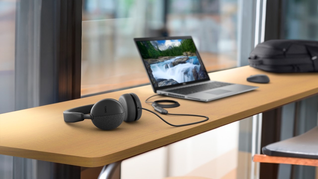 Image of the 2024 Dell Headset lineup.