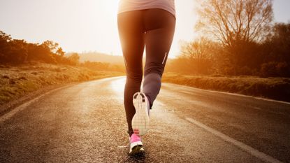 Does running build leg muscle? Woman running