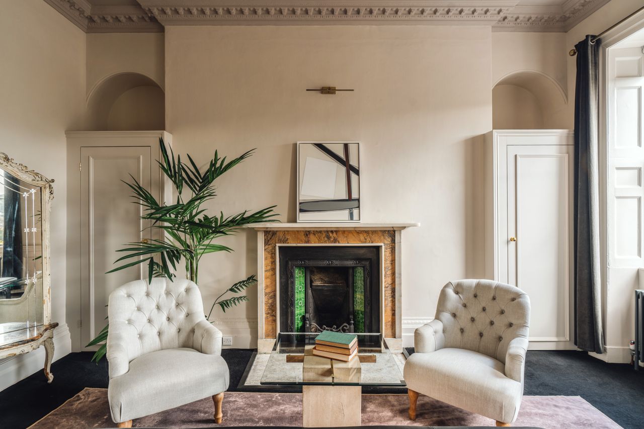 Photographs of the exterior and interior of 12 The Paragon in Bath