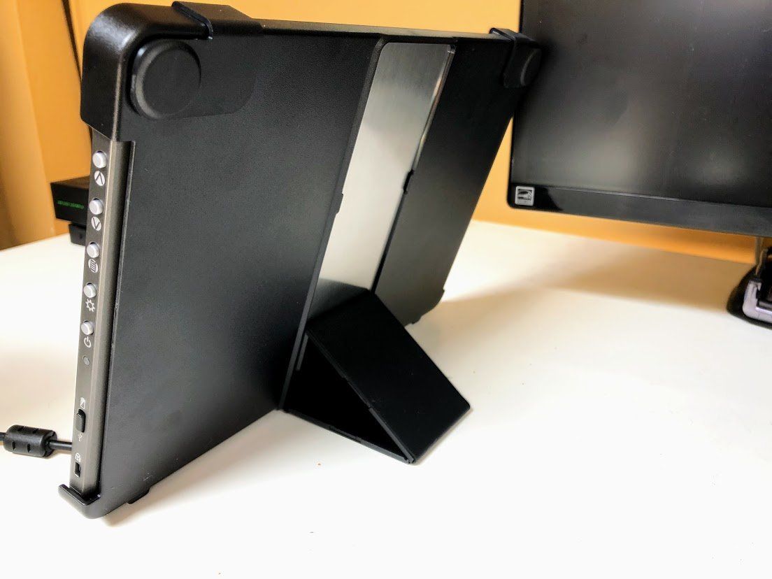 Gechic on-lap monitor review: A second screen for everything | Windows ...